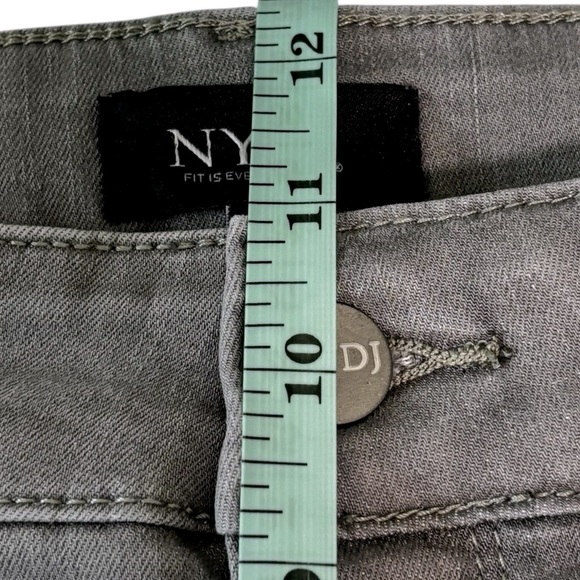 NYDJ - SIZE 12 - THE CROPPED MARILYN STRAIGHT - SOFT GRAY - EXC CONDITION - B5 - Picture 6 of 10
